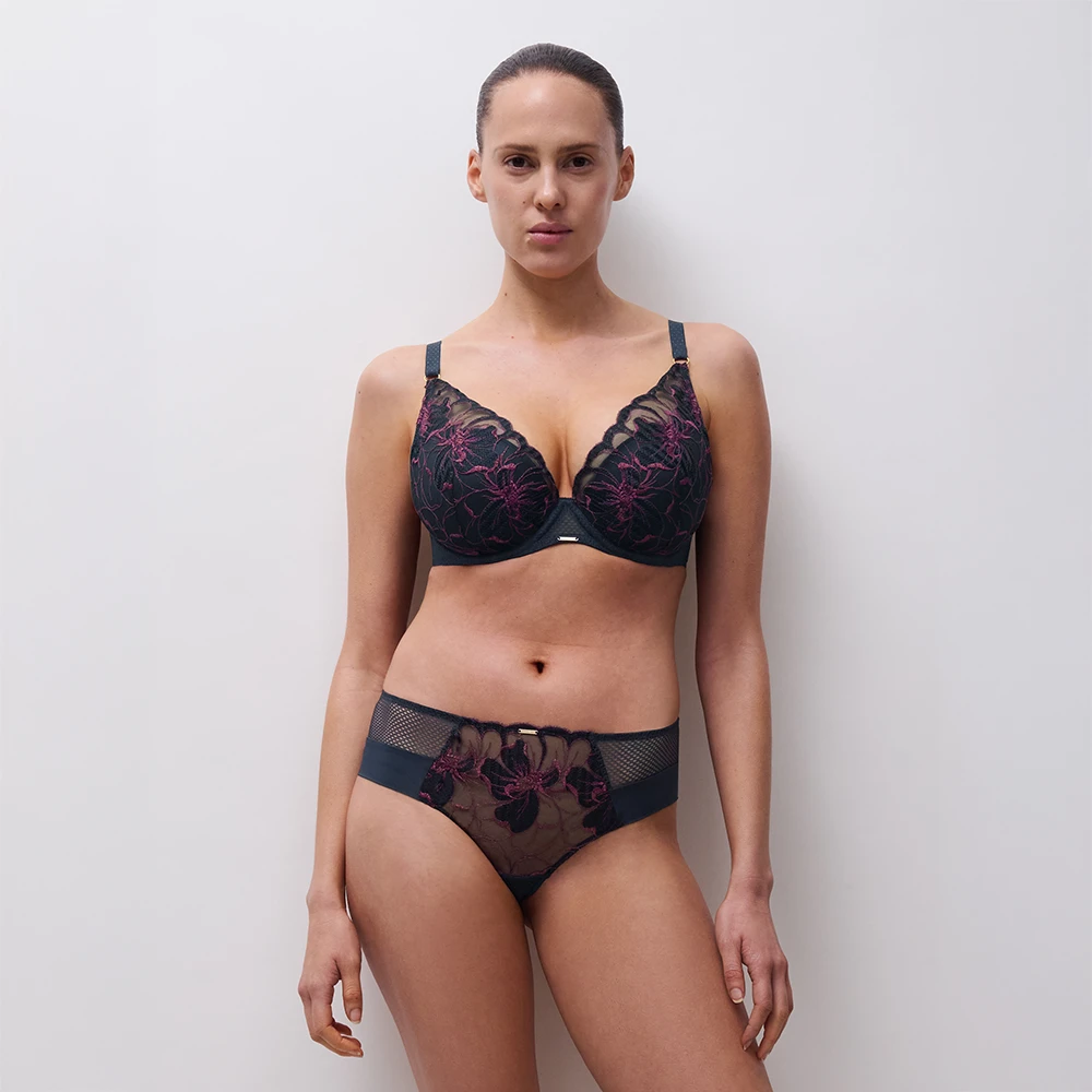 Chantelle Fleurs Signature Lace Plunge T-Shirt Bra Sailing Blue 5 Chantelle Fleurs Signature Lace Plunge T-Shirt Bra Sailing Blue - Image 3