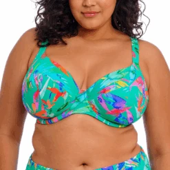 Toyama Tides Jade Underwire Plunge Bikini Top
