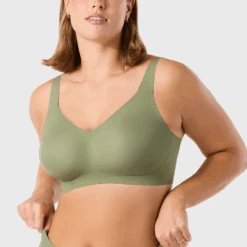 Beyond Wireless Bra Fashion Colors -Fashion Lingerie Store Evelyn BobbieBeyondWirelessBraMatcha 2