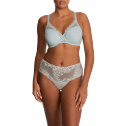 Feathers Full Figure Contour Underwire Bra Whipped Mint Lace -Fashion Lingerie Store NatoriFeathersFullFigureContourUnderwireBra741299WhippedMintLace 2