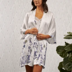 Classic Silk Short Kimono Printed Spring Prairie